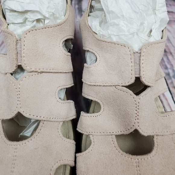 Skeckers Cali Parallel Memory Foam Wedge Sandals - Picture 8 of 15